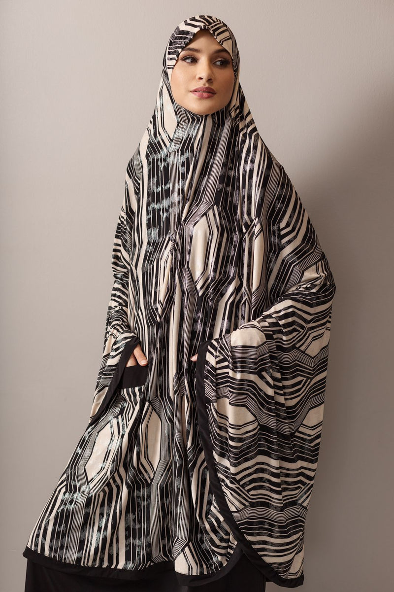 Jubu Knee length black and nude full abstract burqa