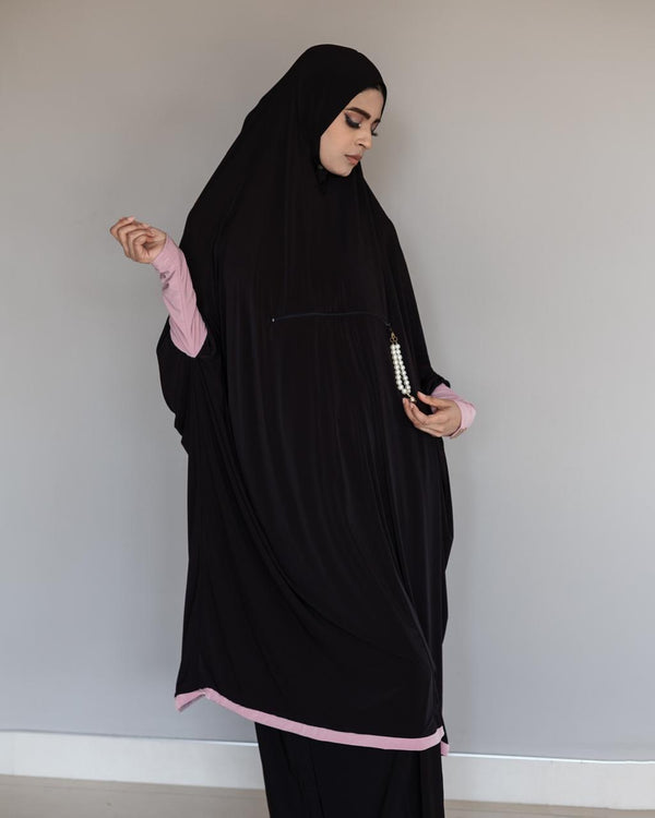 Travel Knee length black and pink burqa